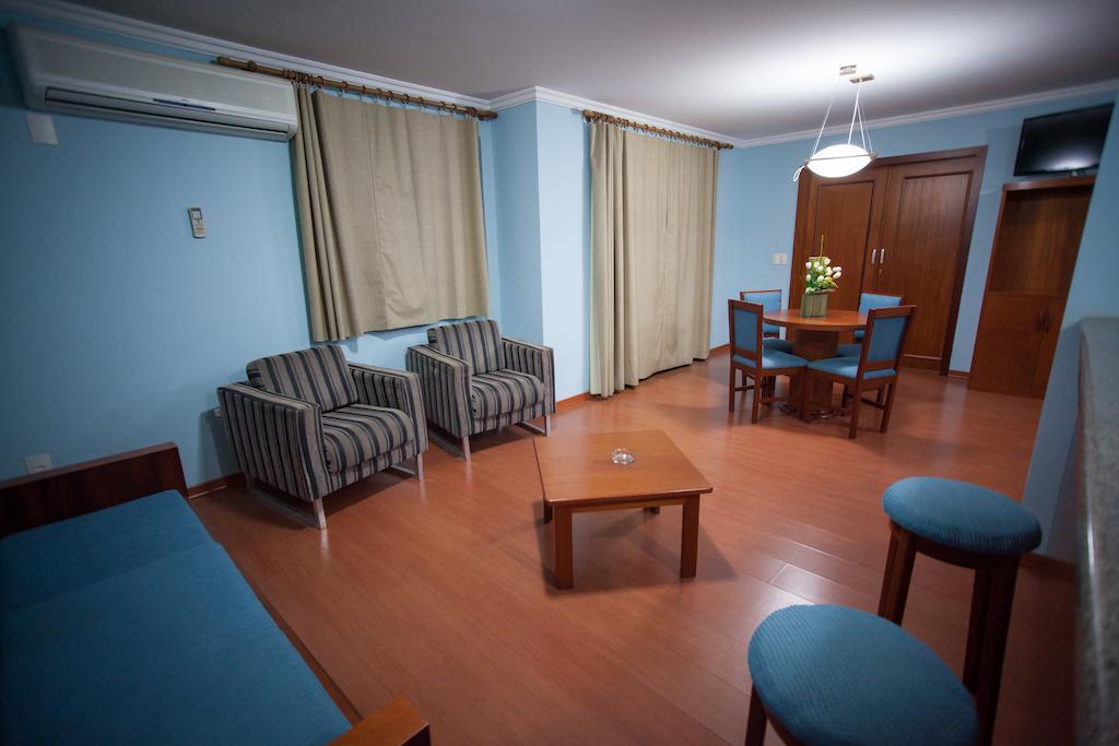 Hotel Saint Louis Luis Eduardo Magalhaes Ruang foto
